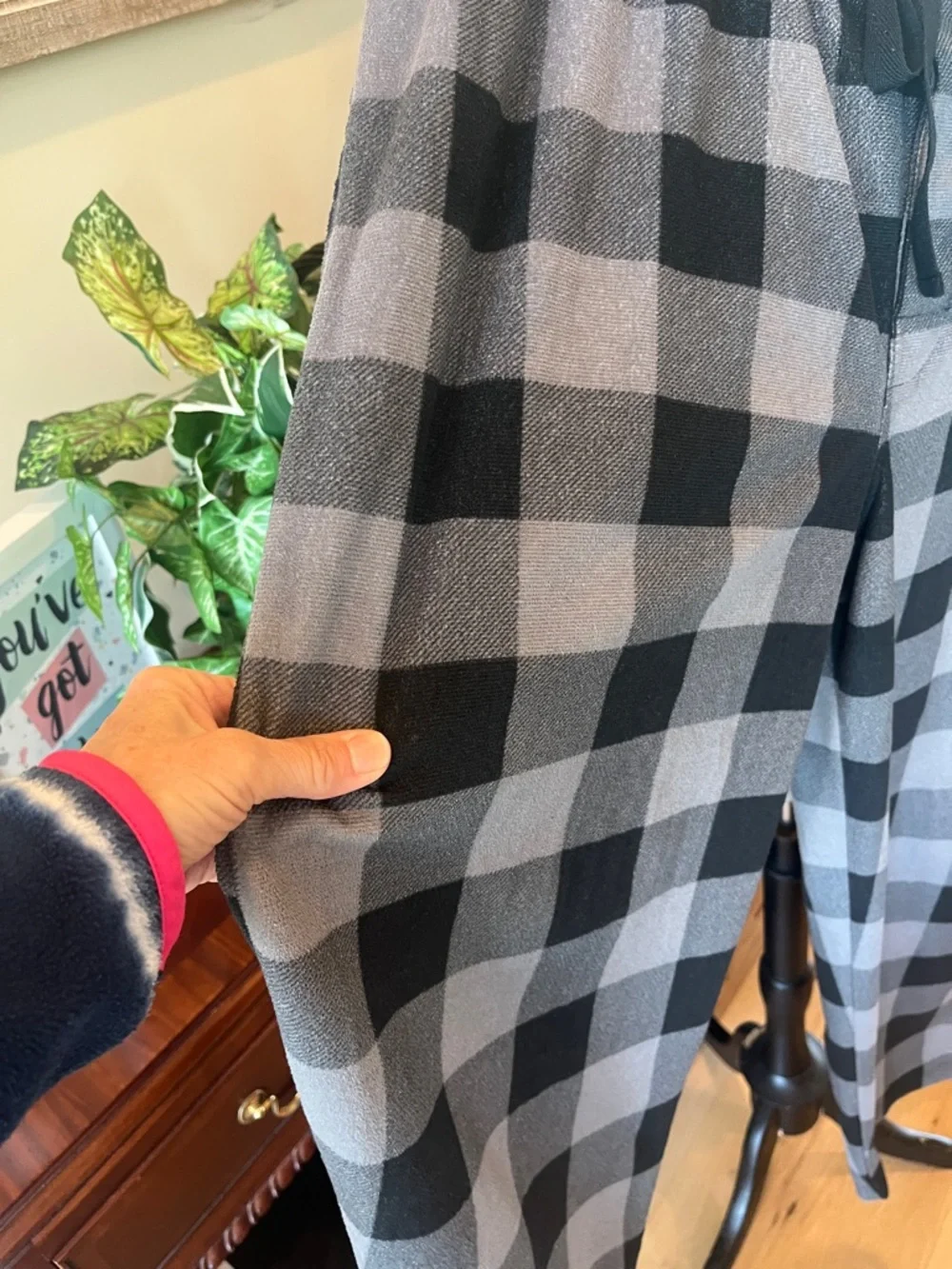 Izod Super Soft Buffalo Check Flannel Drawstring Pajama Pants Black Gray